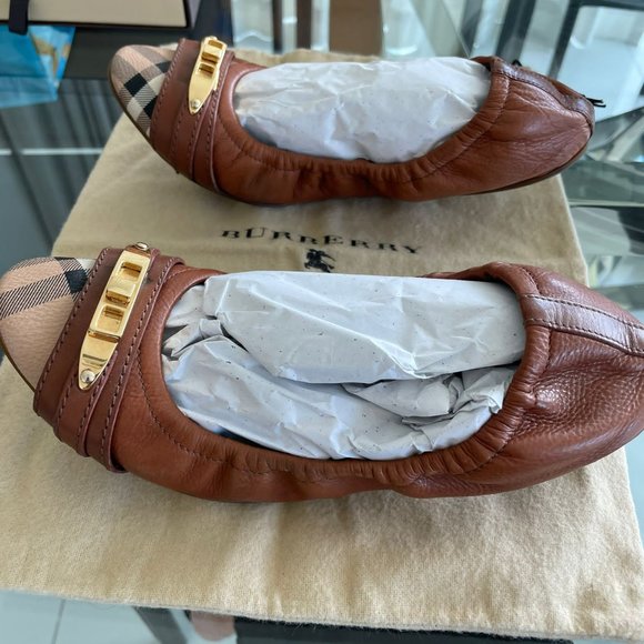 Burberry Drayton Brown Leather Flats size 36 - Picture 2 of 2